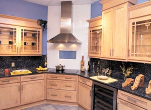 Modern Kicthen with Cabinets with Glass